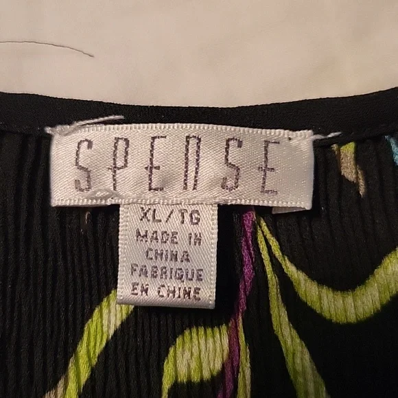 Spense flowy top. - Picture 2 of 3